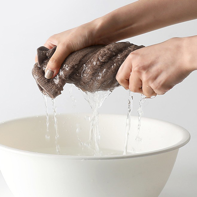 Pure Cotton Towel with Drawstring Pouch 3 (740x340) - 100g 05