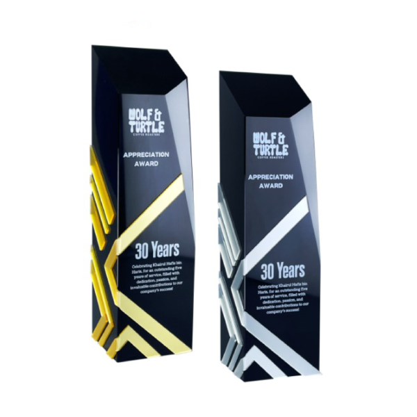 Square Honor Series Type 32 Trophy 01