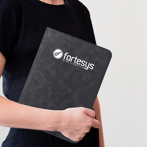 Zippered 15 Key Leather Organizer with Cards Holder 03